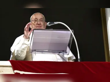 Imagem ilustrativa da imagem Papa Francisco tem melhora no quadro de saúde, diz Vaticano