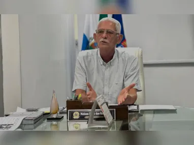 Prefeito pediu que os professores retomem as aulas já nesta sexta-feira