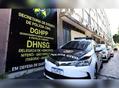 O motorista de aplicativo Alberto de Oliveira Gomes com a companheira, Andreia Ramos Cortes