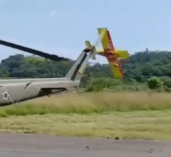Acrobacia aérea quase termina em tragédia no Rio; vídeo