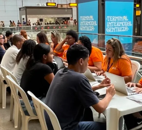 Mutirão vai oferecer milhares vagas de estágio remunerado no RJ