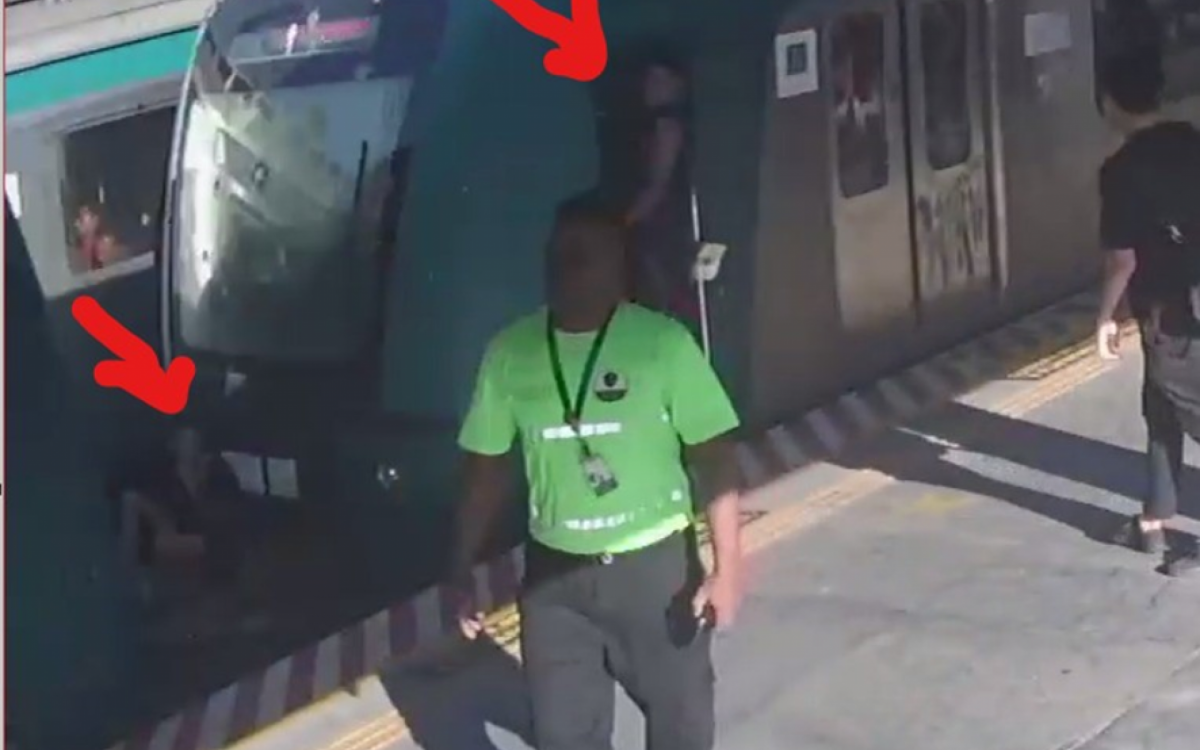 Adolescentes 'surfam' em trem e acabam apreendidos no Rio