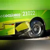 NitTrans e Corpo de Bombeiros estão no local