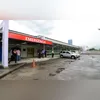 Imagem ilustrativa da imagem Acidente entre moto e BRT deixa duas mulheres feridas