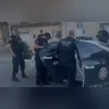 Fuzil apreendido por policiais do 35º BPM durante operação no Complexo da Reta Velha, em Itaboraí.