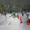 Imagem ilustrativa da imagem Areia da praia invade o asfalto na orla de Niterói