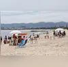 Imagem ilustrativa da imagem Banhistas denunciam cobrança de até R$ 80 por mesa em praia de Niterói