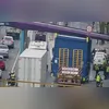 Imagem ilustrativa da imagem Carreta bate em passarela e causa interdição na Avenida Brasil