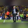 Jorginho usará a camisa número 21 e será apresentado oficialmente neste sábado