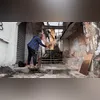 A obra 'Abelha crucificada' (na parede) foi exposta no mês passado em galeria na Espanha