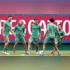 Os seis meninos do país na categoria até 19 anos conquistaram o primeiro título mundial da história do país na competição