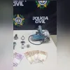 Polícia notou volume suspeito nas costas da mulher