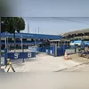 Os ocupantes do carro desobedeceram a ordem de parada e iniciaram uma troca de tiros com os policiais