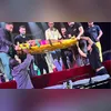 Imagem ilustrativa da imagem Queda durante acrobacia com os cabelos em circo no Rio; vídeo