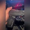 Imagem ilustrativa da imagem Susto em hamburgueria: homem ameaça funcionário com arma falsa em Niterói