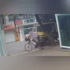 Ao tentar se defender, o policial conseguiu atingir o assaltante com um tiro