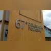 Durante a operação, ele ainda tentou fugir, mas foi capturado pelos agentes