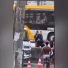 Imagem ilustrativa da imagem Tumulto entre PMs e populares na Avenida Brasil; vídeo