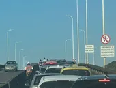 Acidente na Ponte deixa um ferido e complica trânsito em Niterói