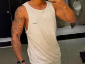 Carro usado no sequestro de jovem em Niterói é achado carbonizado