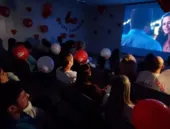 Cinema e pipoca: hospital de Itaboraí faz a festa dos namorados