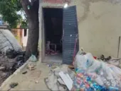 Depósito de reciclagem é flagrado com 'gato' de luz em São Gonçalo