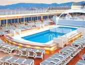 Mulher sofre AVC em cruzeiro e é resgatada em alto mar