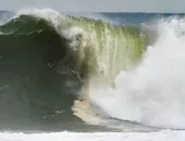 Novo alerta de ressaca com ondas de 3 metros no Rio