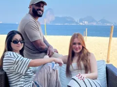 Agatha Félix lança clipe com o duo Almar e exalta belezas de Niterói
