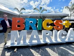 Anos após polêmica, Paes faz declaração de amor a Maricá