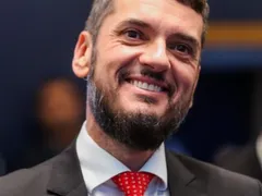 Bacellar é solto por companheiros da Alerj