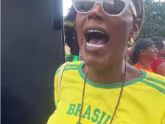 Barrada em trio, vereadora de Niterói aponta transfobia em ato político