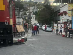 Barrados no baile: PM impede festa ilegal  em São Gonçalo