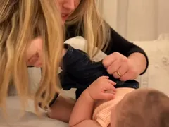 Bebê volta a viralizar ao dublar cena de 'As Branquelas'; vídeo