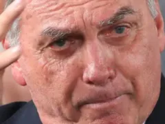 Bolsonaro é condenado a 27 anos de prisão em regime fechado