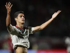 Botafogo faz sondagem por lateral do Fluminense