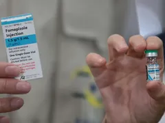 Brasil recebe primeiras unidades de antídoto contra metanol