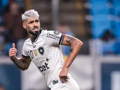 Chuva da polêmica em jogo do Botafogo: 'Não conseguimos jogar'
