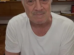 Climão! Andrea Bocelli abandona entrevista com Pedro Bial