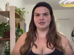 Dançarina Thais Carla mostra corpo após perder 75 kg; vídeo