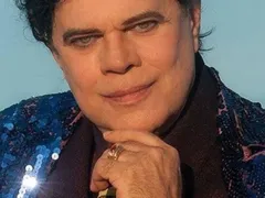 Diogo Vilela fala da emoção de 'viver' Cauby Peixoto no Fonseca: 'Niterói merece'