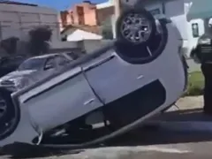 Duas pessoas ficam feridas após capotamento em São Gonçalo