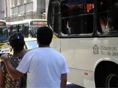 Greve de motoristas de ônibus do Rio chega ao fim