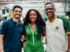 IZA reencontra a Imperatriz em ensaio de bateria no Rio