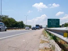 Identificada vítima que morreu atropelada na BR-101, em São Gonçalo