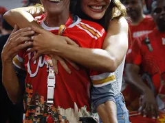 Juliana Paes em Niterói: rainha da Viradouro ensaia com Ciça