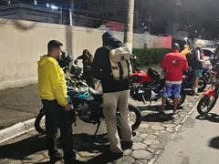 Mais de 150 motos abordadas durante blitz em Niterói