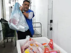 Mais de 700 kg de alimentos descartados em supermercado de SG