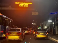 Megaengarrafamento na volta para casa em Niterói