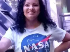 Moradora de São Gonçalo pode viajar ao espaço como Katy Perry; entenda